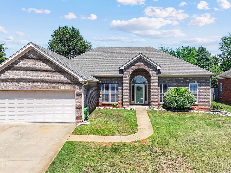 1st image of 606 Castle Brook Dr