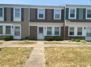 3807 W Buena Vista Ct, Peoria, IL 61604