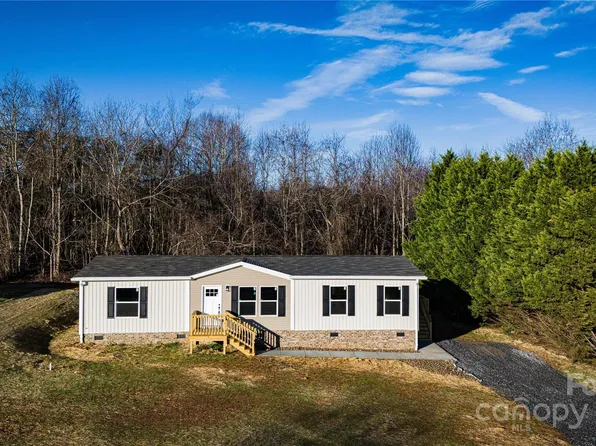 145 Eastgate Dr, Statesville, NC 28625