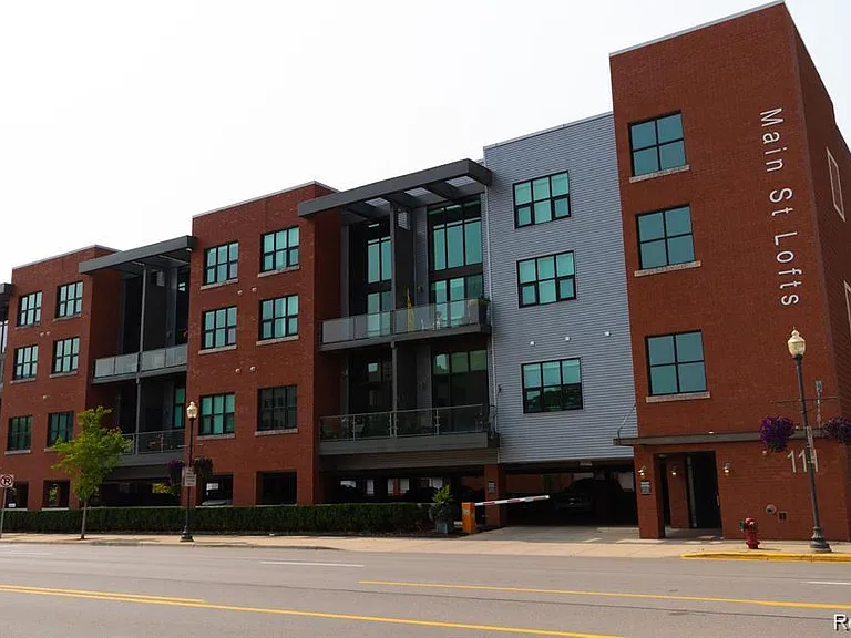 111 N Main St #303 — Photo 1