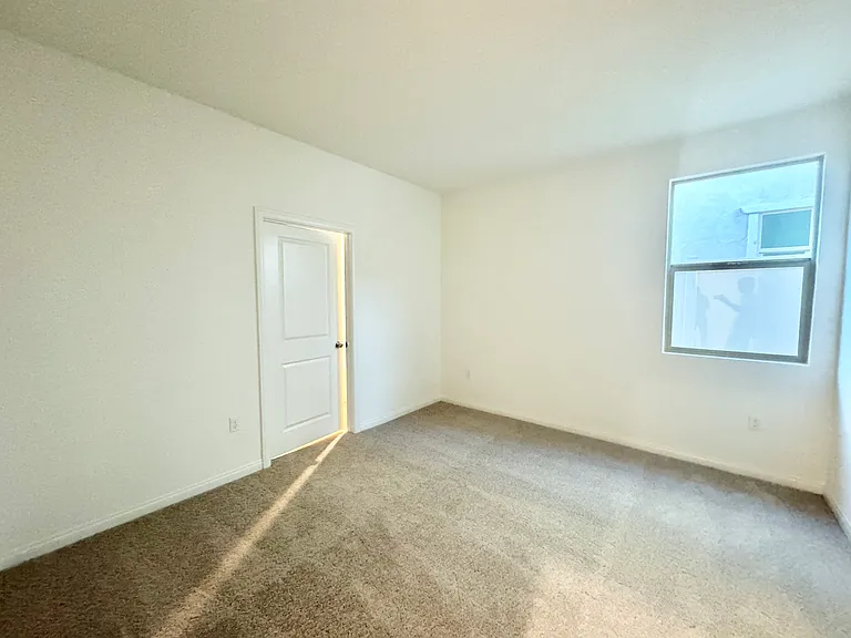 8526 Anthony St — Photo 12