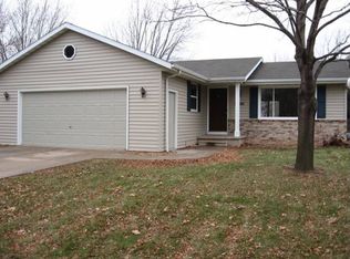 2000 E Bradley Ln, Appleton, WI 54915