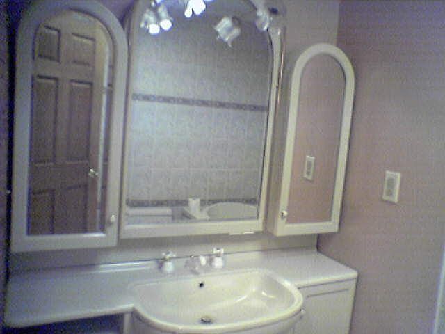 1st floor bath