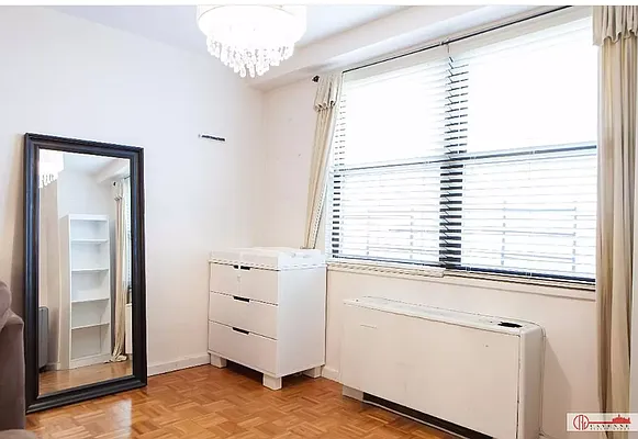 Rented by Cayenne Realty Group | media 29