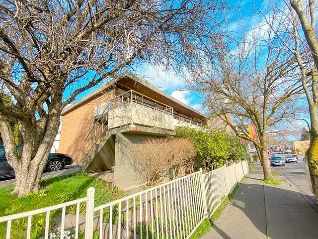 2500 N 45th St #3 — Photo 23