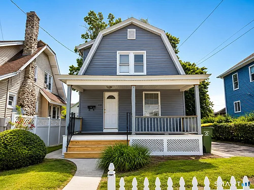 132 Clinton St Photo 1