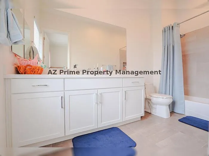 4438 N 27th St #4 — Photo 19