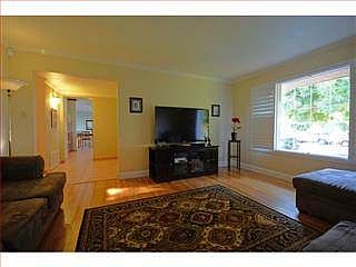 5th image of 2806 Plumas Dr
