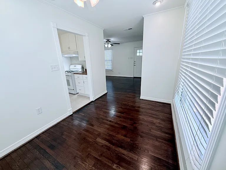 10640 Aledo Dr — Photo 4
