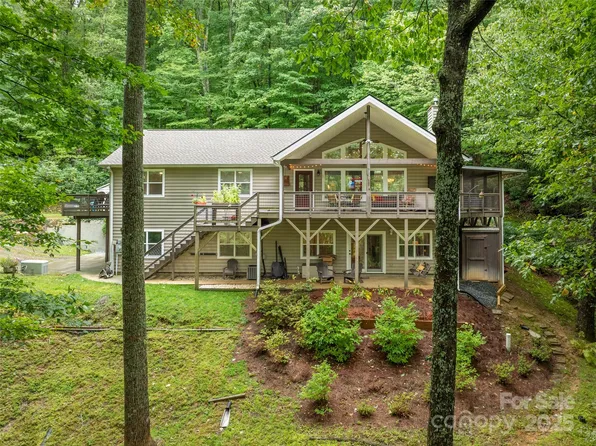 21 Fern Haven Ln, Fairview, NC 28730