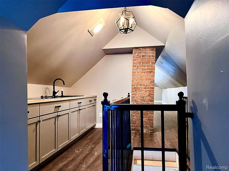 132 Pilgrim St #3 — Photo 3