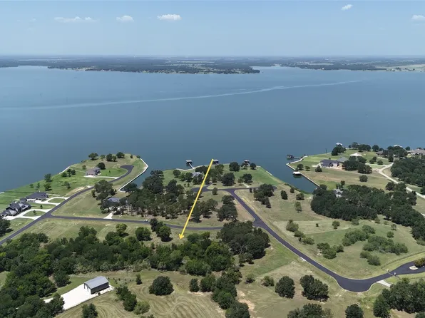 118 Sterling Dr, Streetman, TX 75859