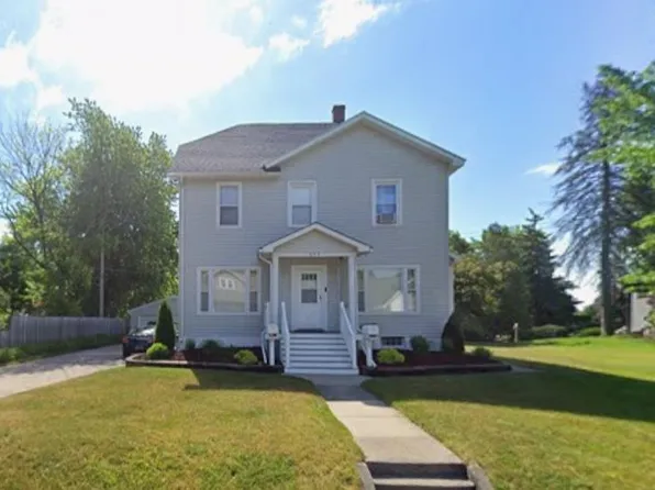 905 1/2 Germania St, Bay City, MI 48706