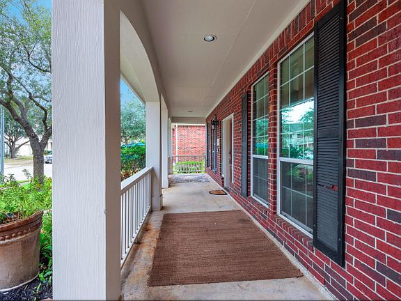 2nd image of 8315 Hayden Cove Dr