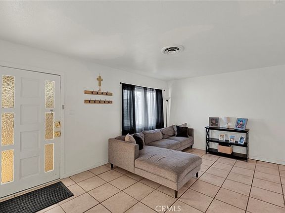 2nd image of 1101 E Virginia Way