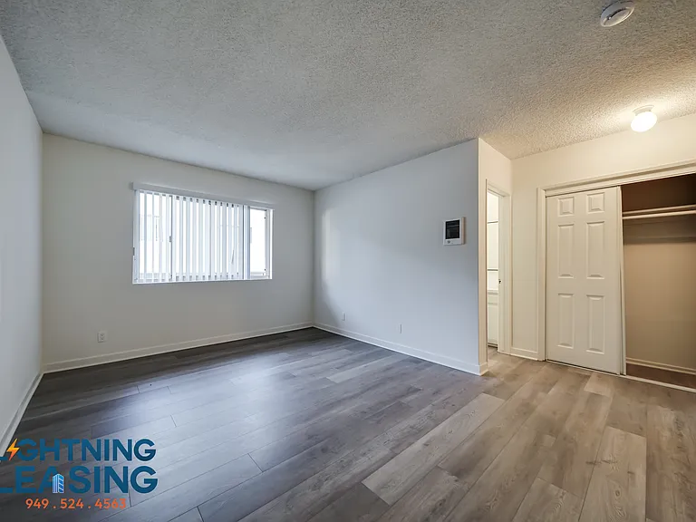 855 10th St #103 — Photo 11