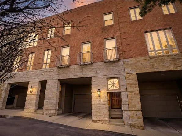 136 N Woodland Rd, Pittsburgh, PA 15232