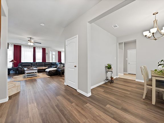 5th image of 1039 Northern Oaks Ct