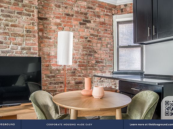 5th image of 118 Christopher St APT 12