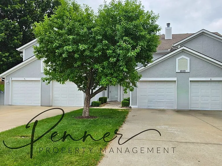 4609B NE Whispering Winds Cir — Photo 1
