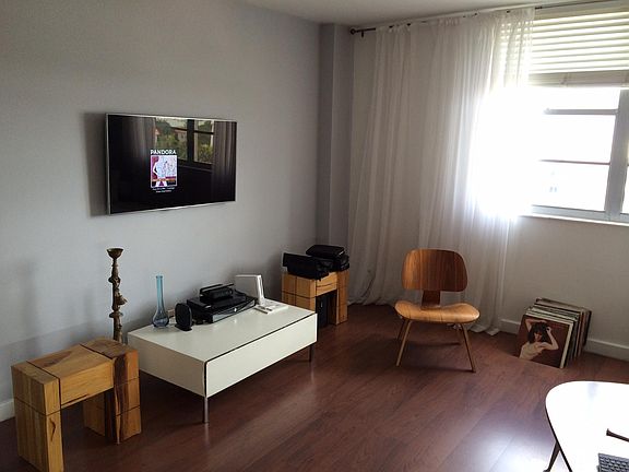 5th image of 5 Island Ave APT 8J