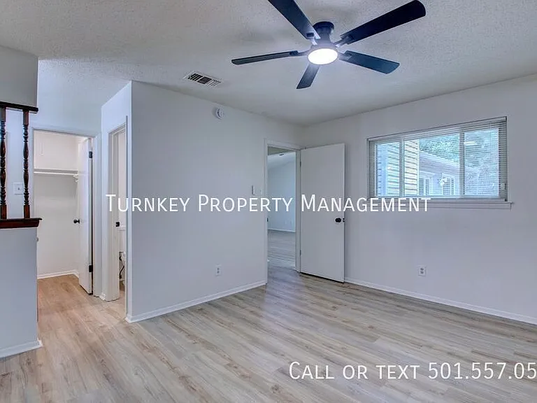 1910 Fair Oaks Dr — Photo 11