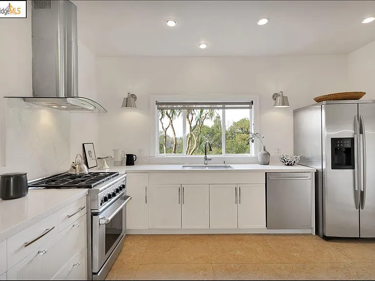 1 Hillwood Pl — Photo 12