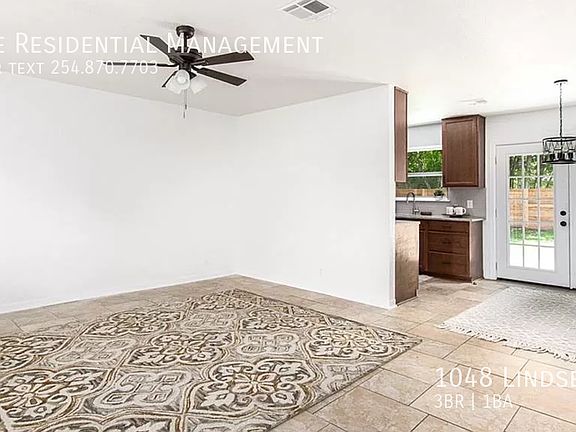 3rd image of 1048 Lindsey Cir