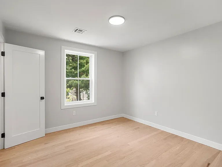 90 Berkshire St #1 — Photo 20