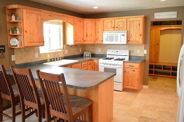 Kitchen, mud room