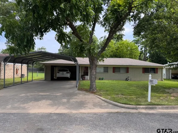 312 Henderson St, Mount Pleasant, TX 75455