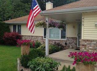 1493 Cardinal Ln, Green Bay, WI 54313