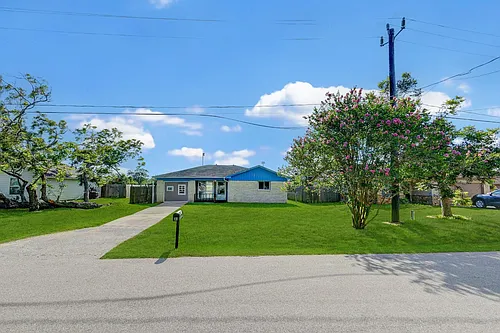 131 Lakewood Dr Photo 1