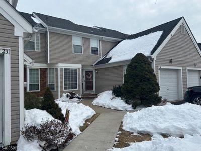 24 Daisy Ct, White House Station, NJ, 08889