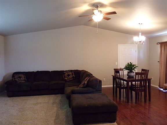 2nd image of 3424 Lavender Dr