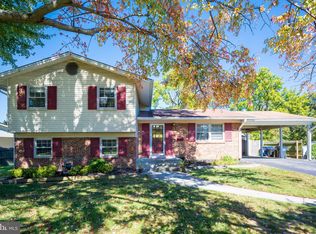 6109 Rivanna Dr, Springfield, VA 22150