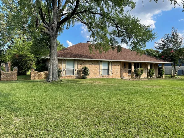 5524 Hickory Ridge Dr, Bossier City, LA 71111
