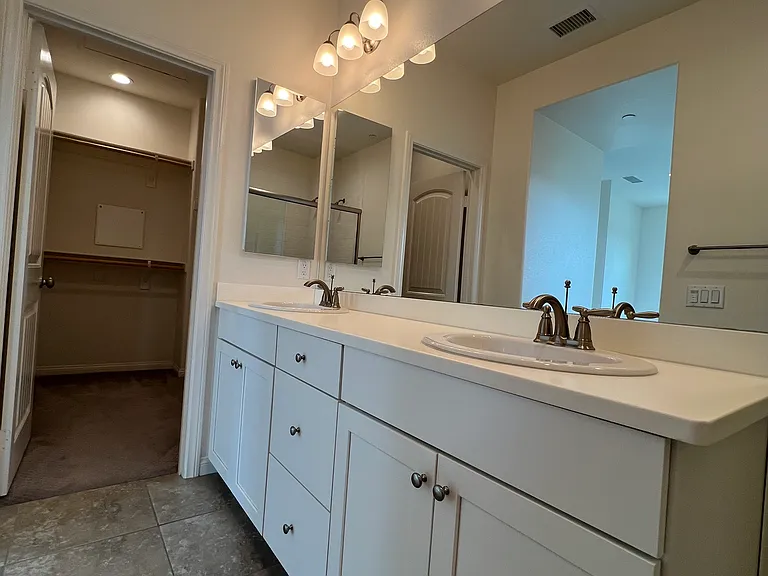 2418 S Fremont Ave #10 — Photo 17