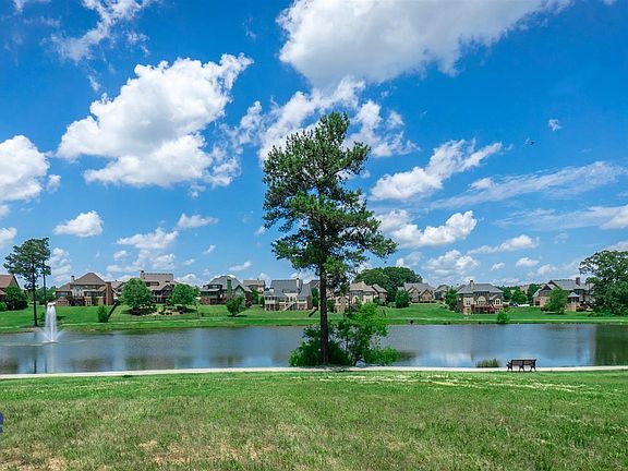 3rd image of 641 Old Hickory Ct #K-3