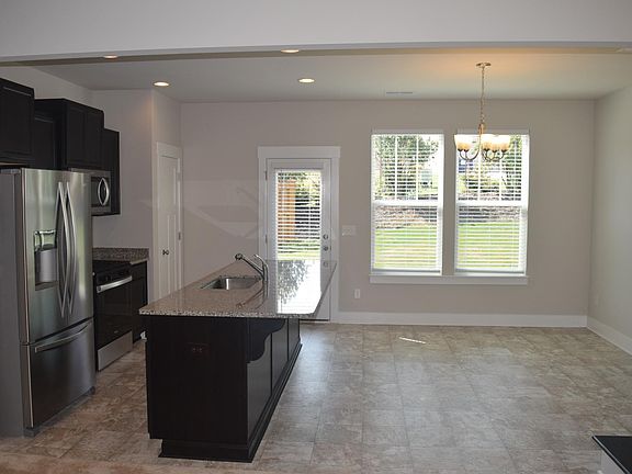 3rd image of 100 Lerner Ct