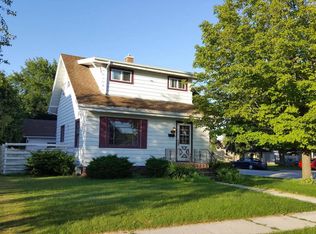 2423 13th St, Two Rivers, WI 54241