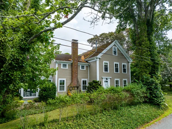 16 Church Street, Yarmouth Port, MA 02675