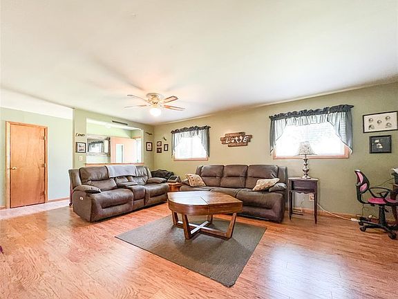 2nd image of 3175 E Shabur Ave