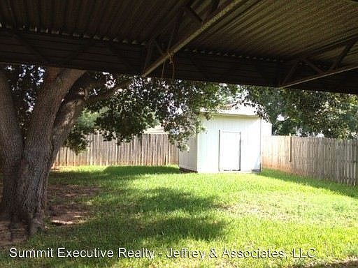 2nd image of 2111 Gen. Mouton Dr