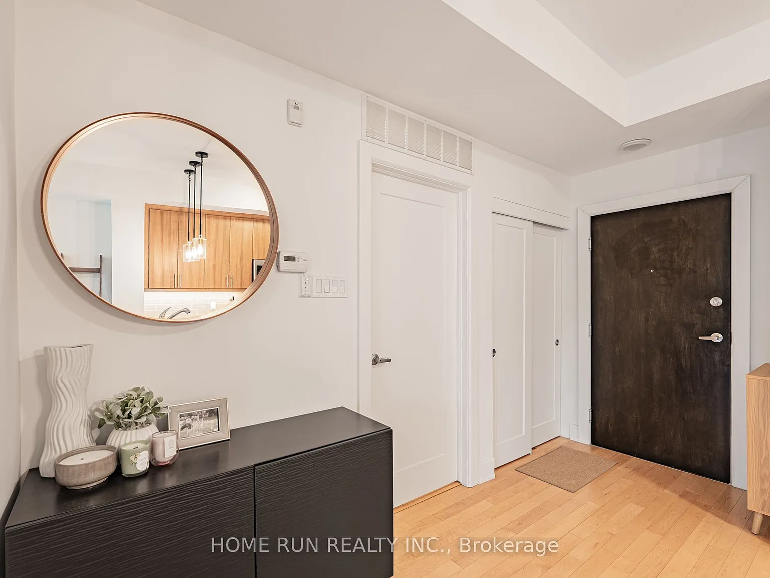 1 bed, $2,000 — Photo 4