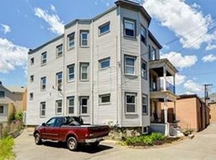 8 Philpot Ter #1, Melrose, MA 02176