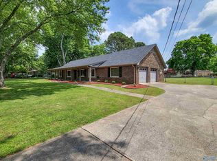 166 Lo Ann Ln, Huntsville, AL 35811