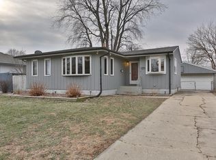 8344 Grace St, Highland, IN 46322