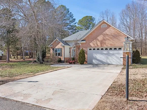 230 Krista Cv, Paris, TN 38242