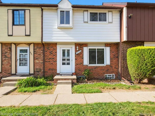 8443 Hickory Dr, Sterling Heights, MI 48312
